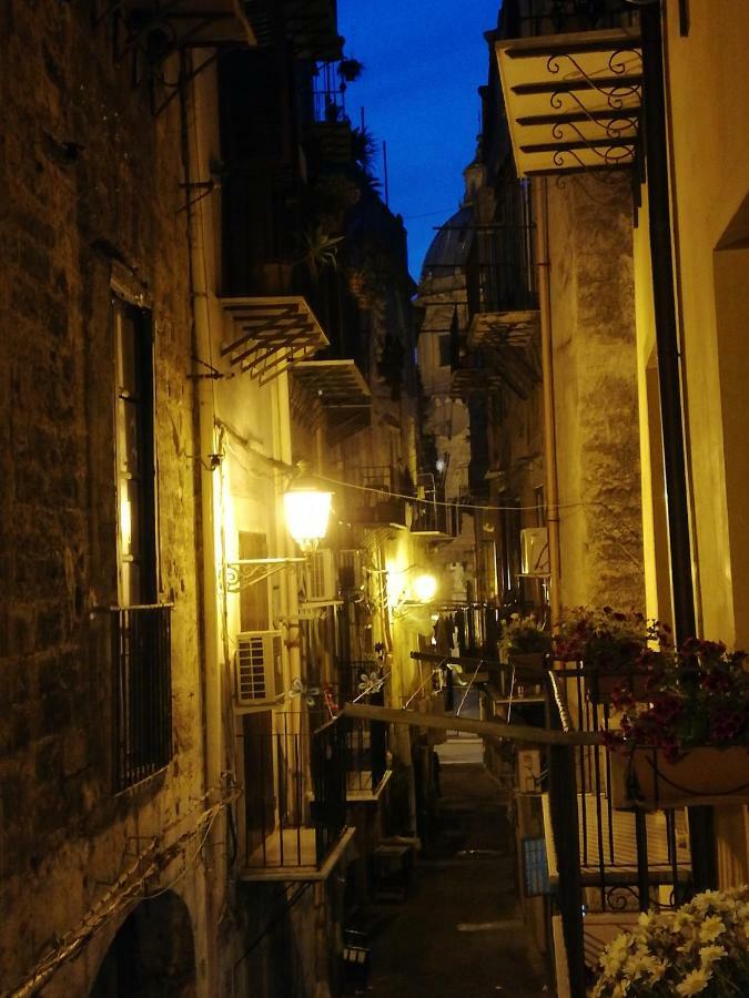 Casa Nel Vicolo Villa Palermo Exteriör bild